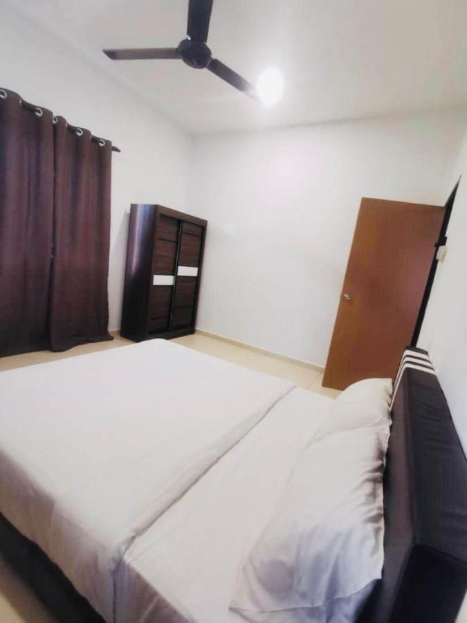 Oyo Homes 90524 D'J Pegaso Serom Homestay Muar Exterior foto