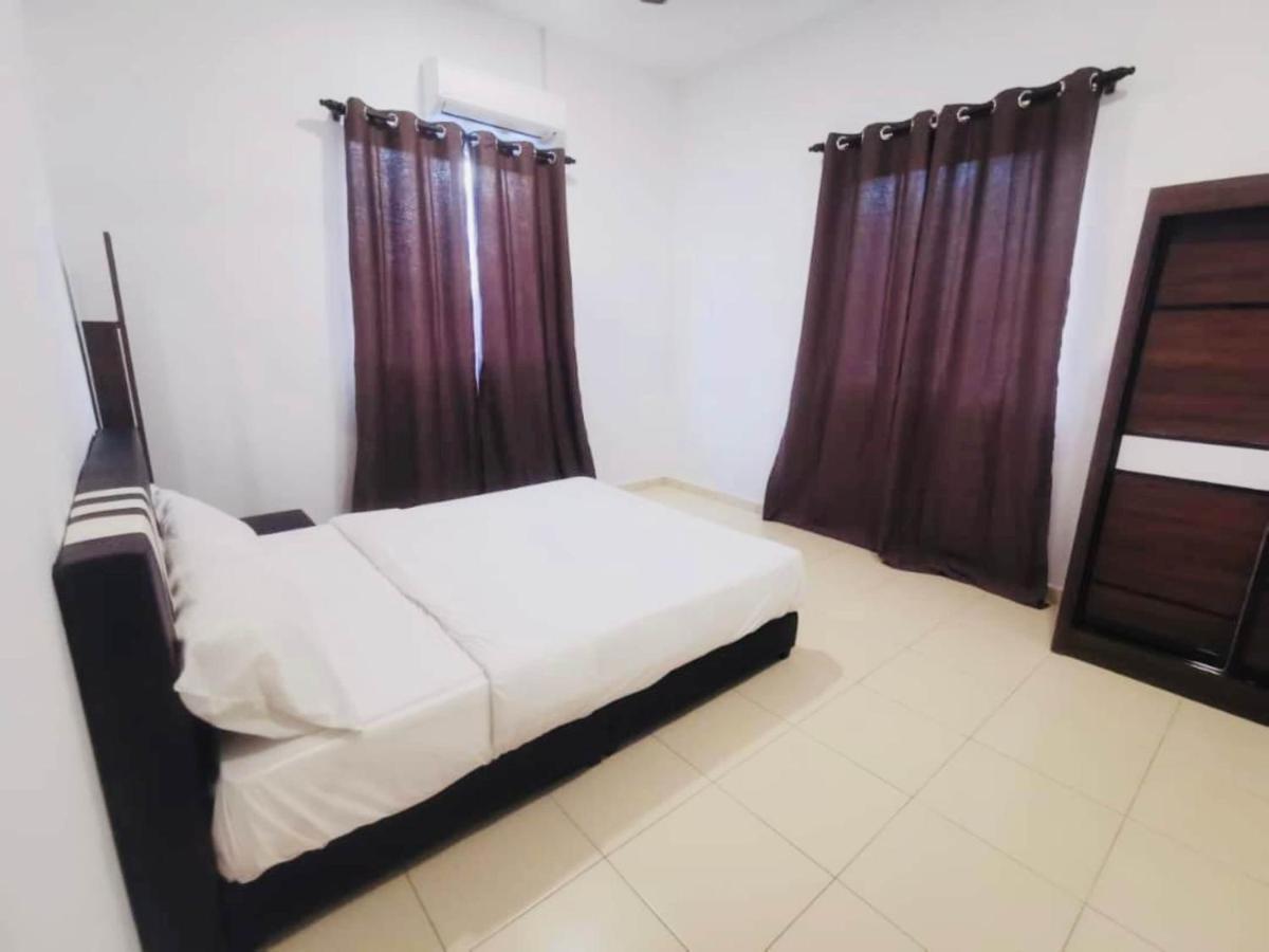 Oyo Homes 90524 D'J Pegaso Serom Homestay Muar Exterior foto