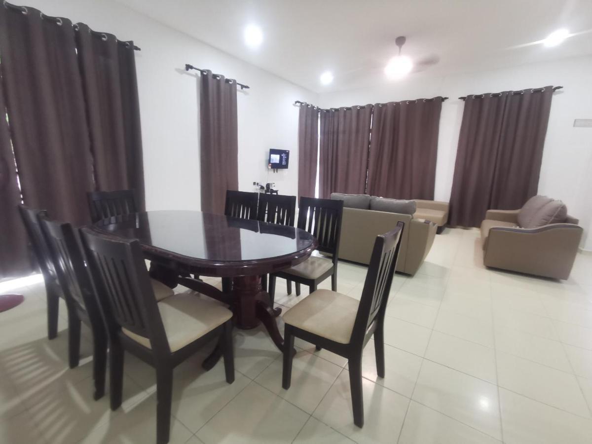 Oyo Homes 90524 D'J Pegaso Serom Homestay Muar Exterior foto
