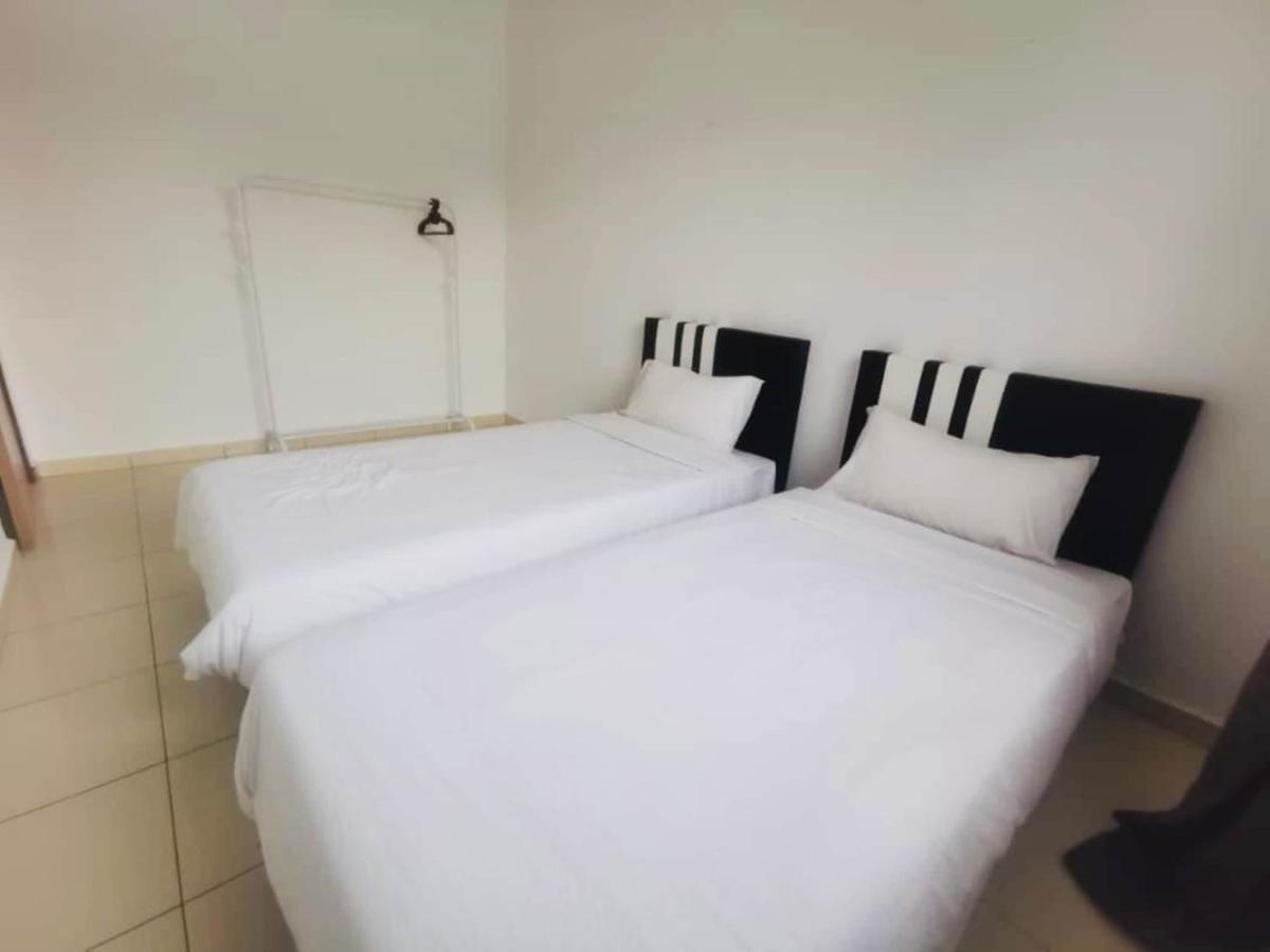 Oyo Homes 90524 D'J Pegaso Serom Homestay Muar Exterior foto